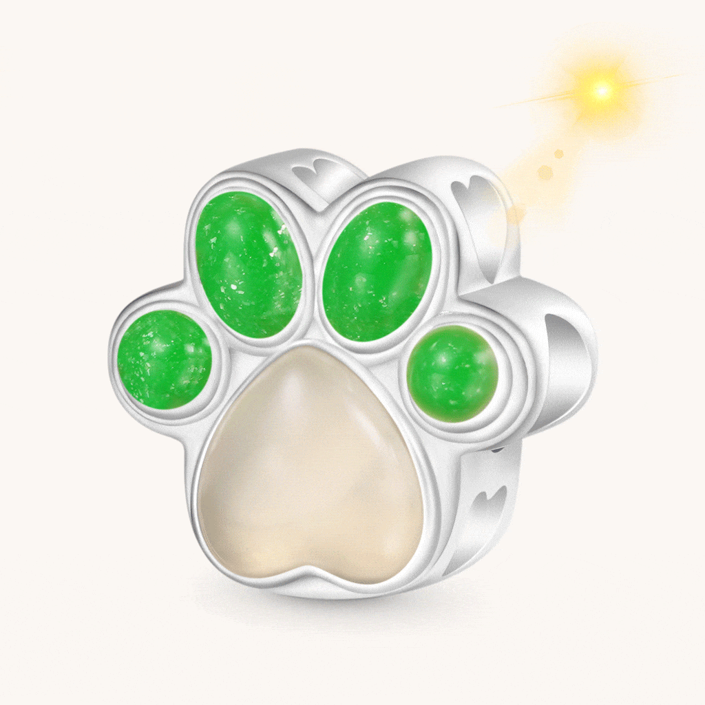 Color-changing Dog Paw Charm
