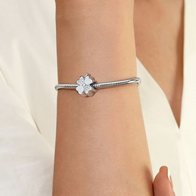 Four-leaf Clover Engravable Charm