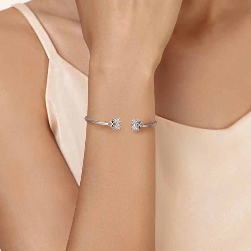 Skulls Removable Bangle