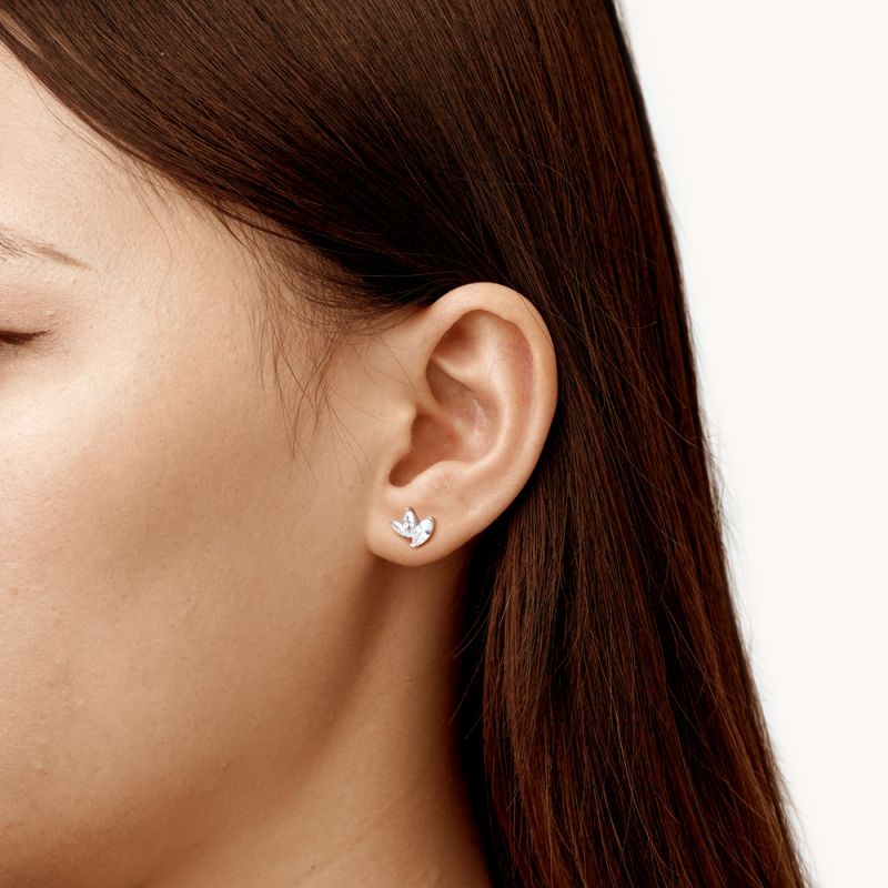 Leaf-shaped Stud Earrings