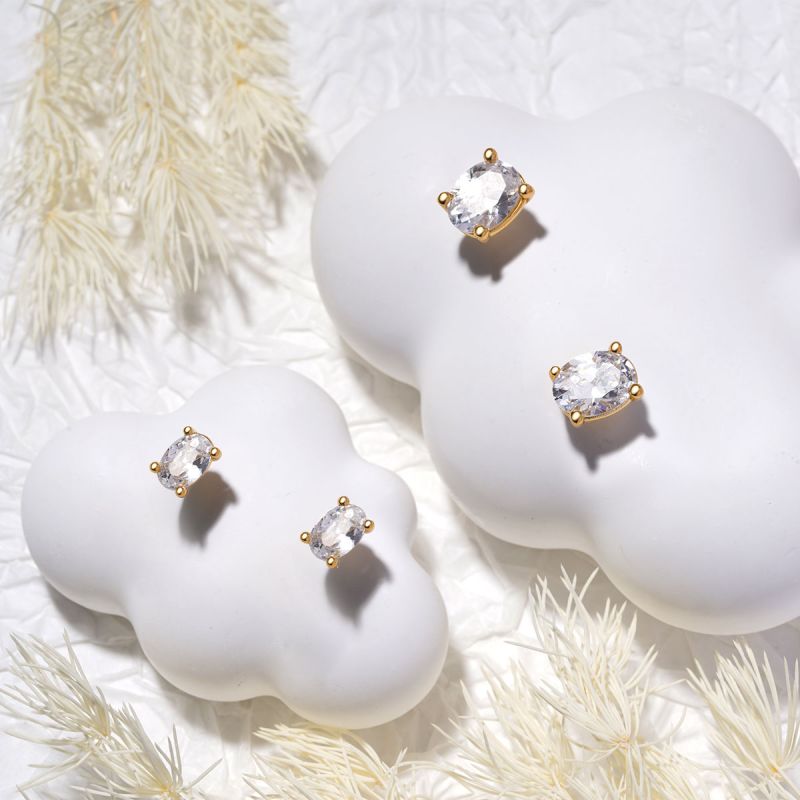Oval Stud Earring