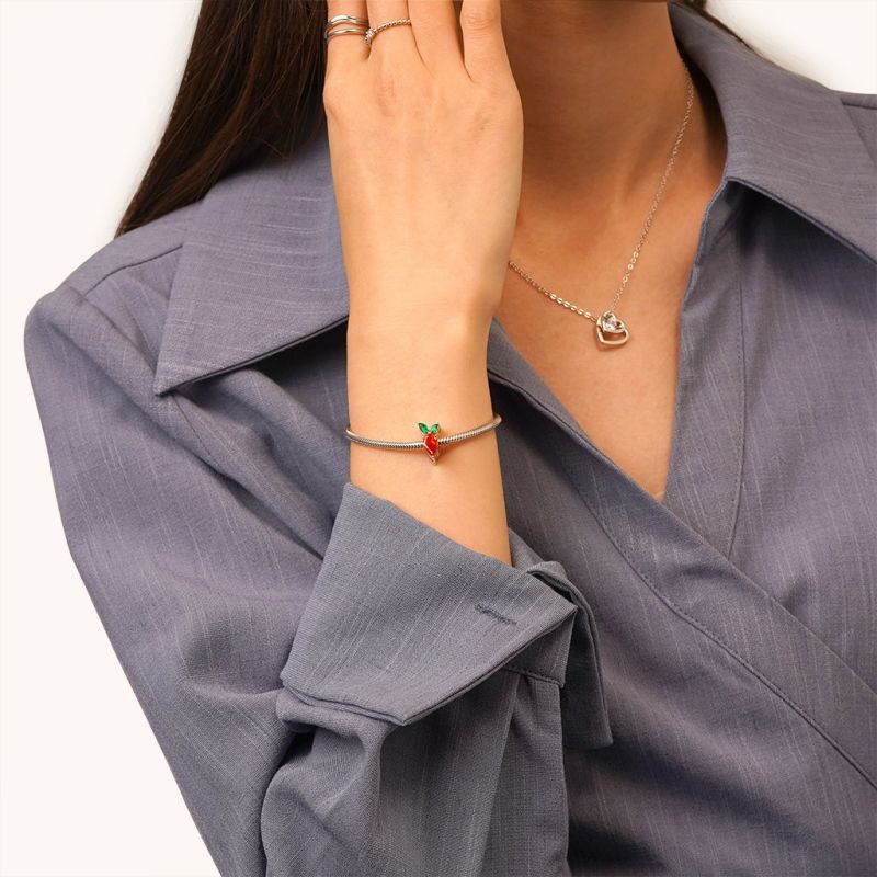 Carrot Charm
