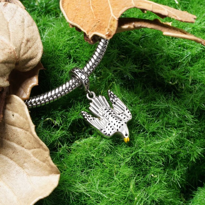 Gyrfalcon Pendant