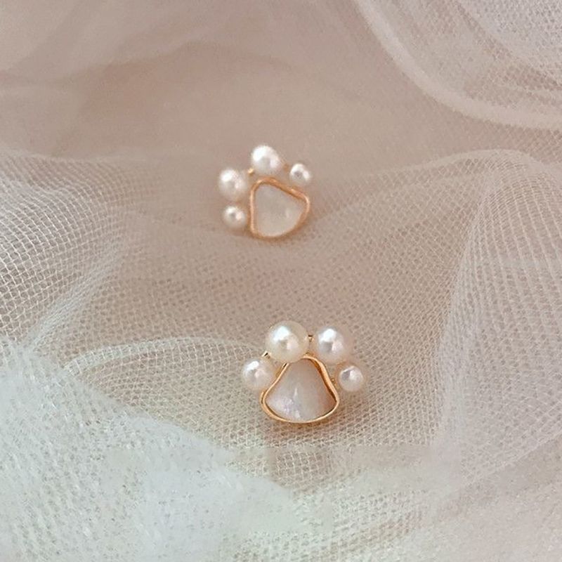 Pearl Paw Print Stud Earrings