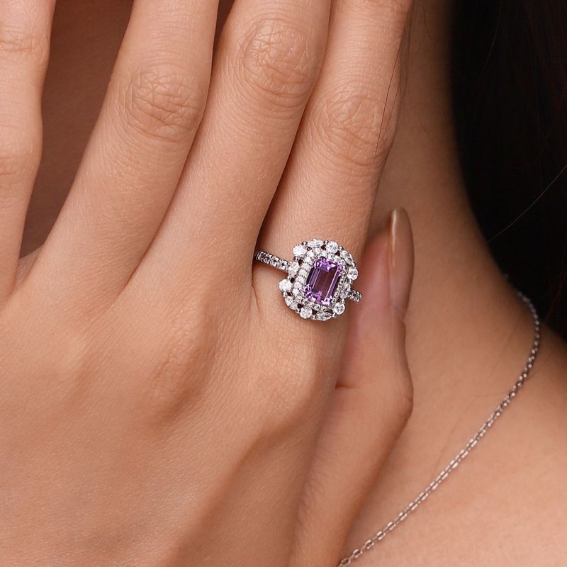 Square-cut Amethyst Ring