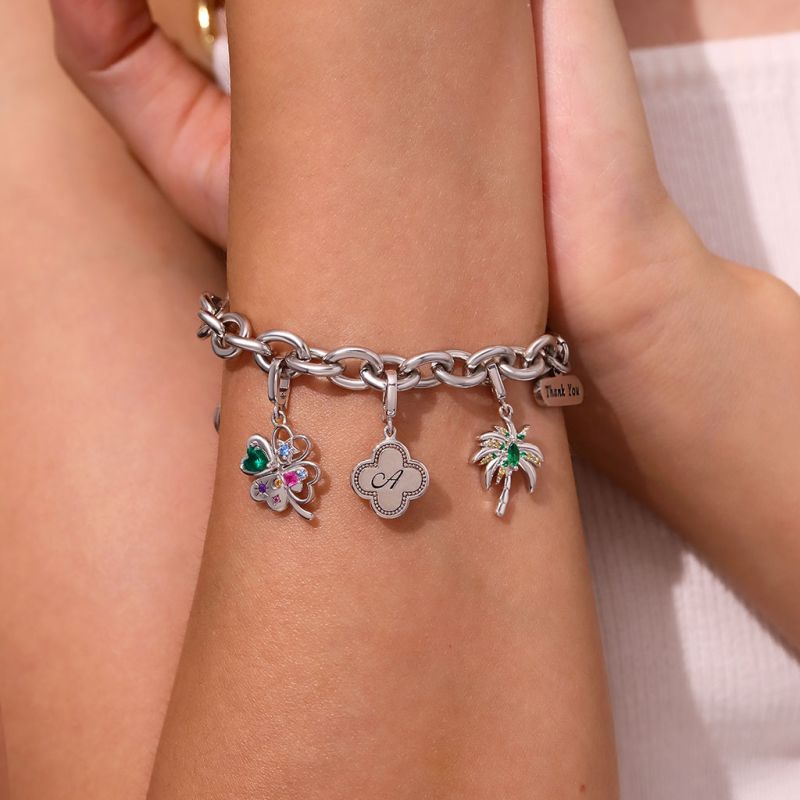 Four Leaf Clover Clasp Clusters Charm