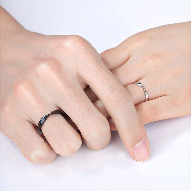 Mobius White Womens Band