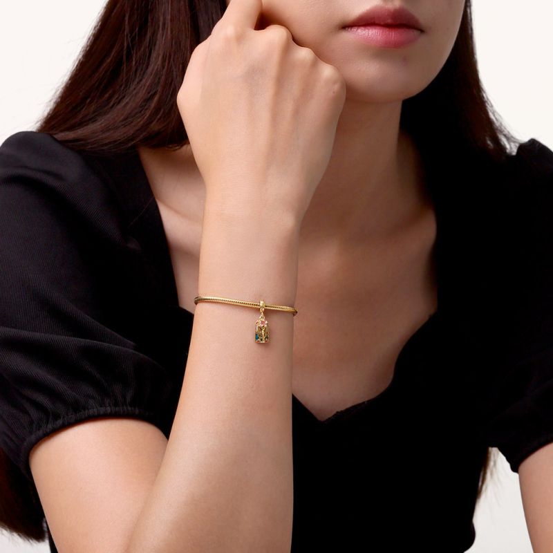 18k Gold Ukiyo-e Cherry Blossom Pendant
