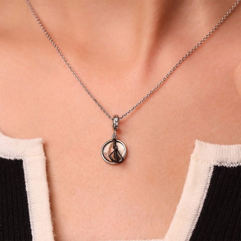 Daryl Dixon & Crossbow Pendant