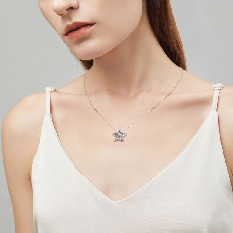 Shiny Five-pointed Star Necklace