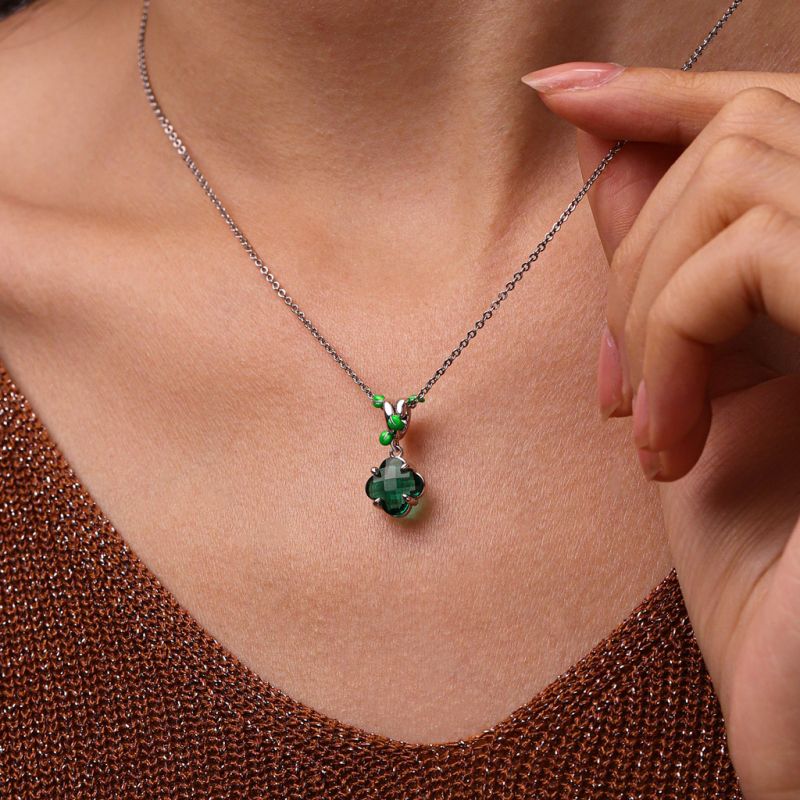 Four Leaf Clover Vine Charm