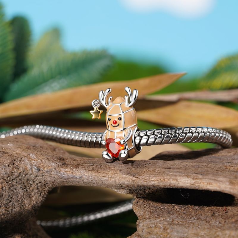 Peanut Reindeer Embraces Heart Charm