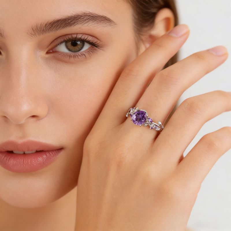 Round-cut Amethyst Promise Ring