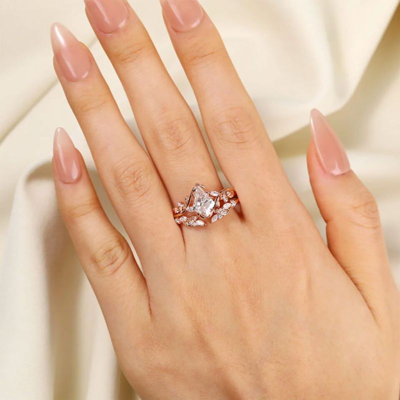 Leaf Kite-Cut Ring Set