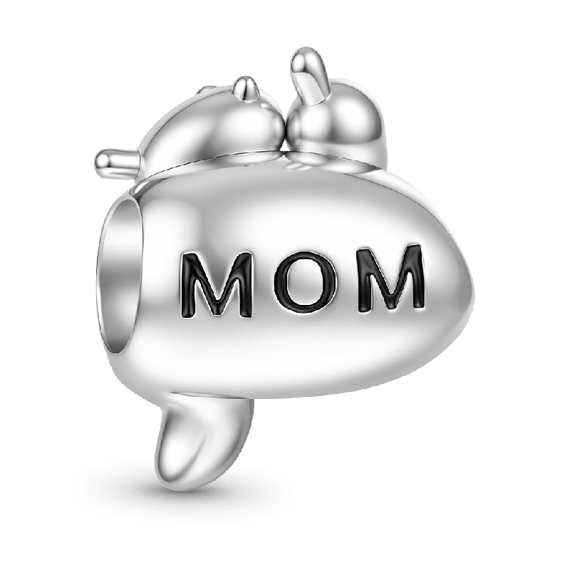 Mother Cat & Kittens Charm