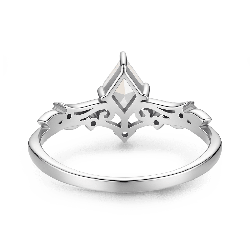 Leaf & Vine Diamond-cut Ring