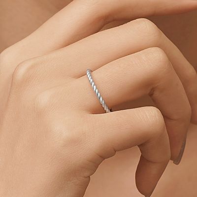 Twisted Simple Ring