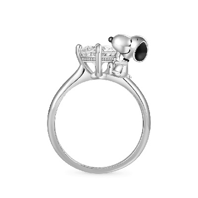 Peanuts Snoopy Hug White Diamond Ring