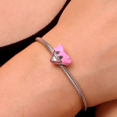 Kissy Missy Charm